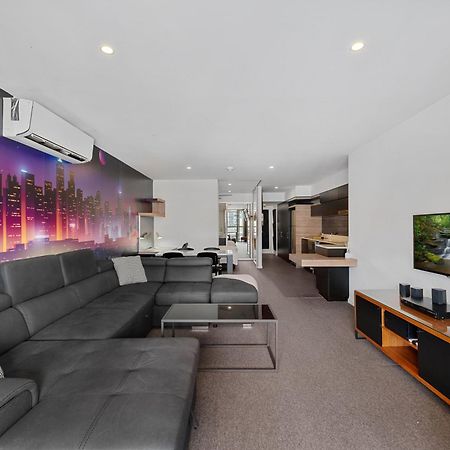 Discover Urban Bliss In Our 1-Bedroom King Bed Apartment! City Views And Cultural Gems Brisbane Exterior foto
