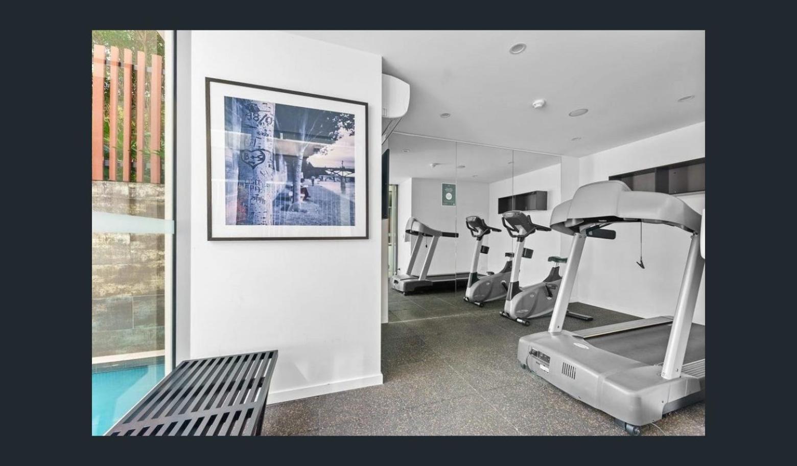Discover Urban Bliss In Our 1-Bedroom King Bed Apartment! City Views And Cultural Gems Brisbane Exterior foto